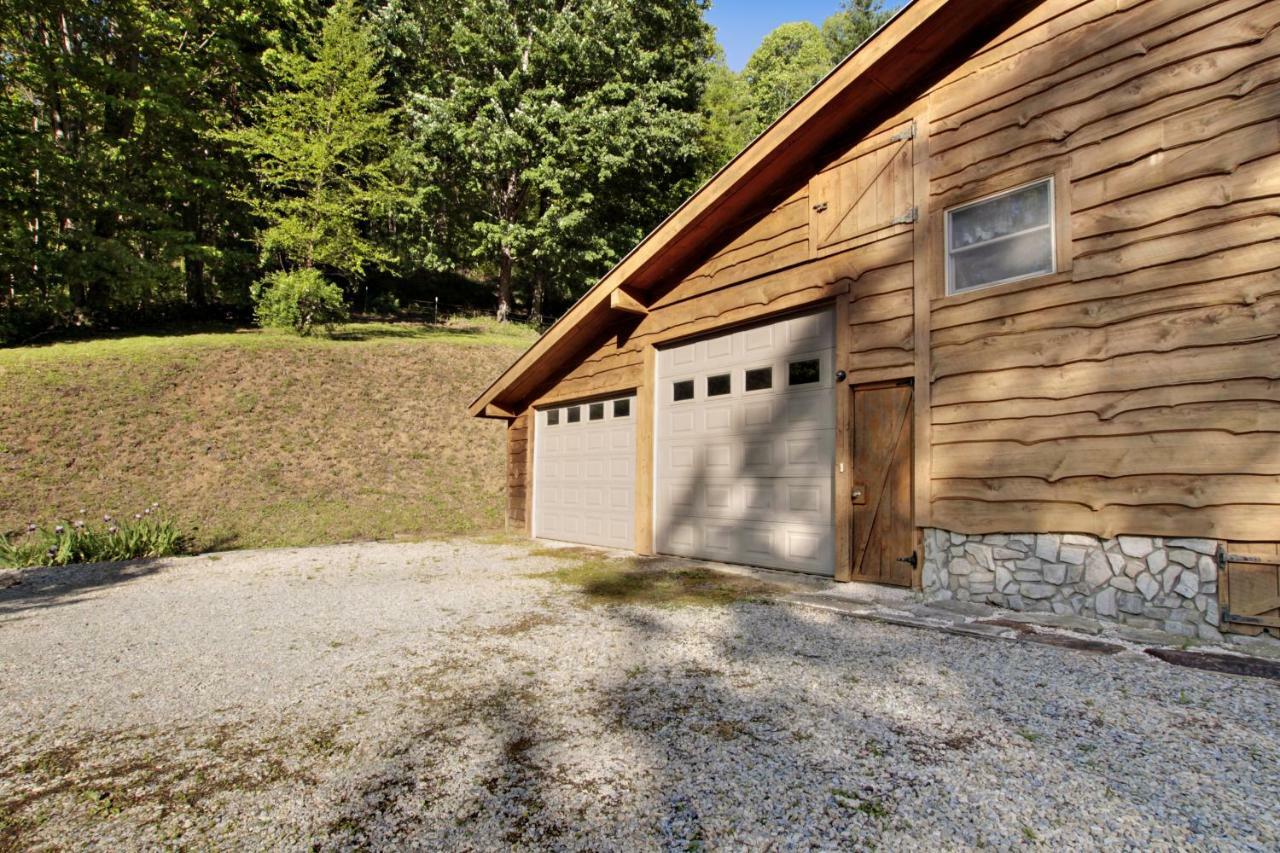 Cloud 10 Villa Bryson City Bagian luar foto